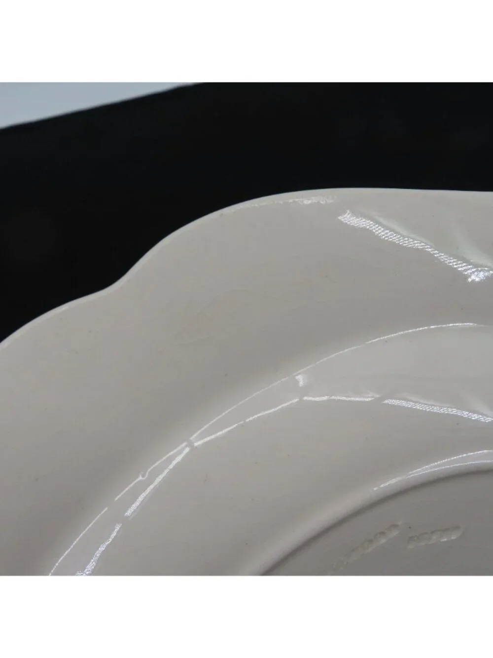 Wedgwood Ethuria England AL5557 Oriental Flower Floral Bird Scallop Edge Plate
